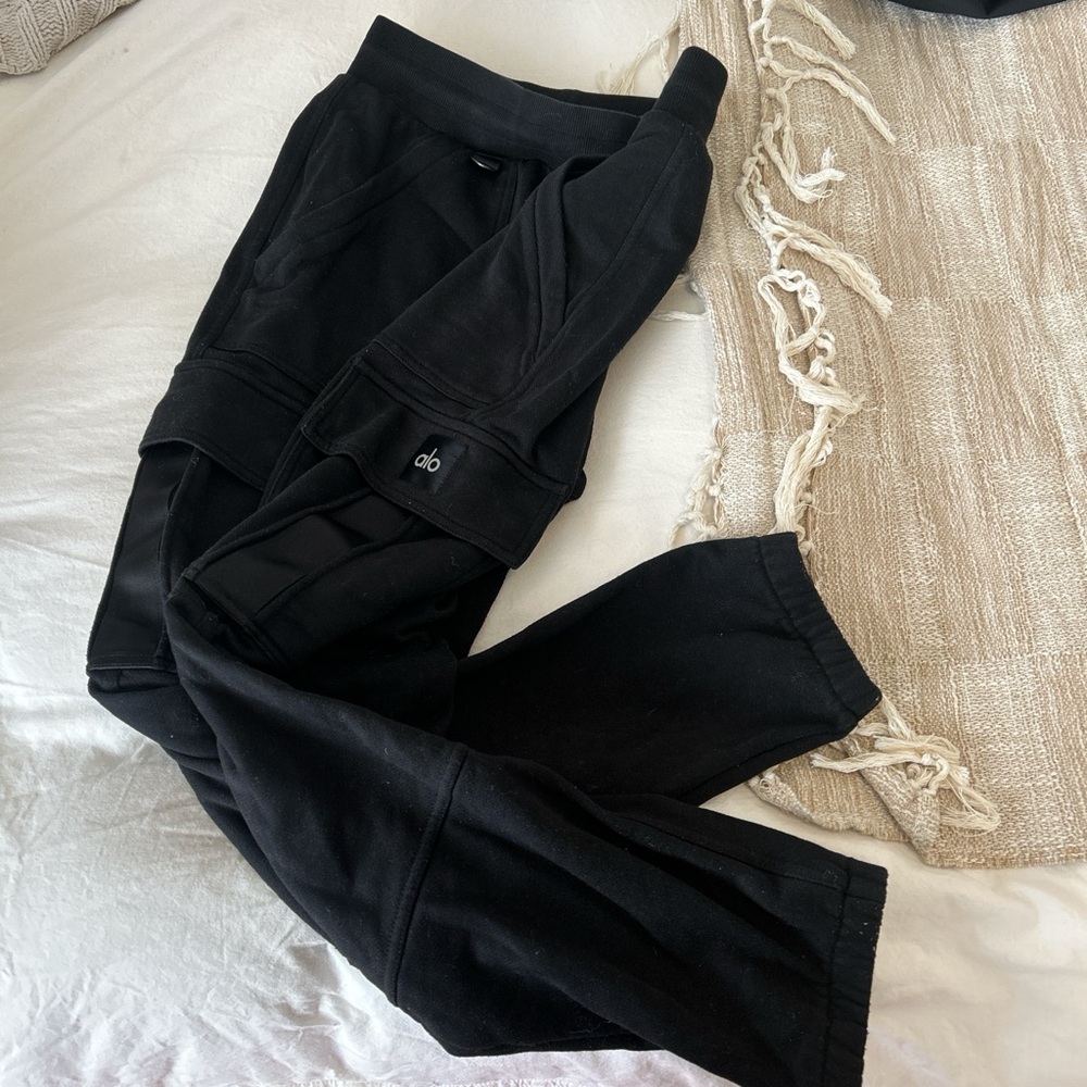 Alo cargo sweatpants